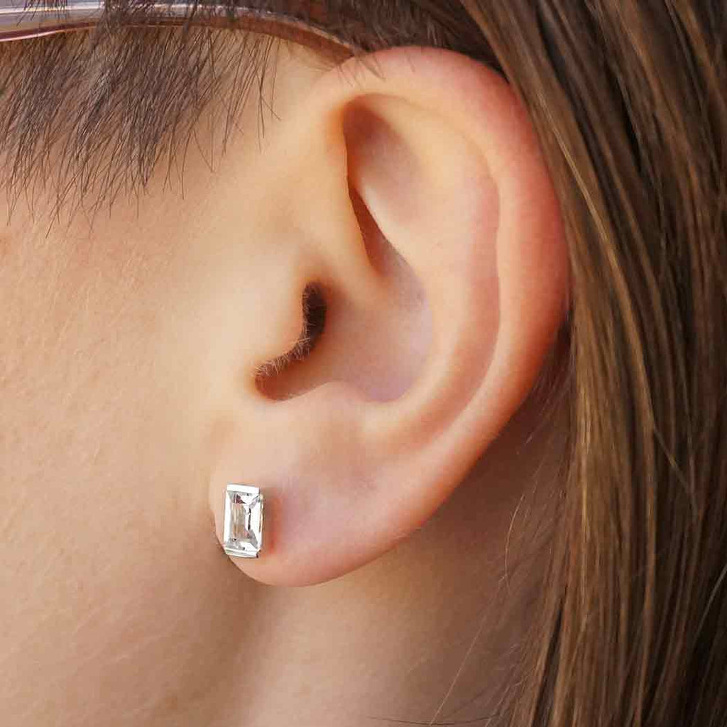 Share 112+ baguette cut diamond stud earrings latest